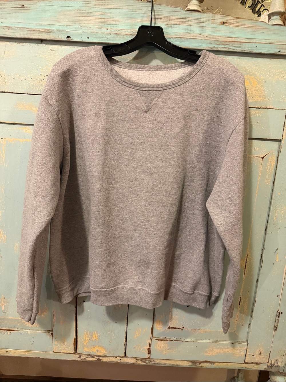 Hanes EcoSmart Gray Sweatshirt Like New